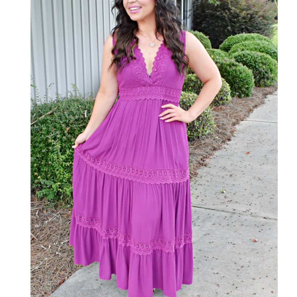 Perfectly Priscilla Berry Maxi Dress NWT